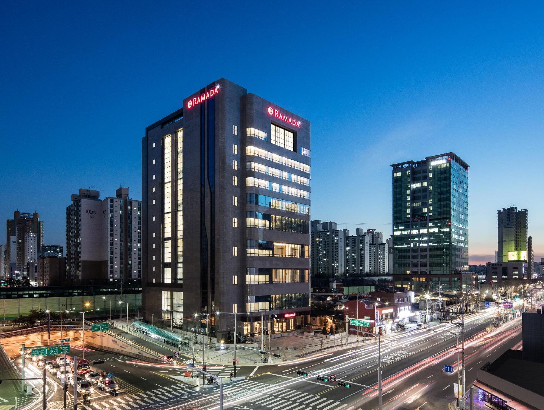 Готель Ramada By Wyndham Seoul Sindorim Екстер'єр фото